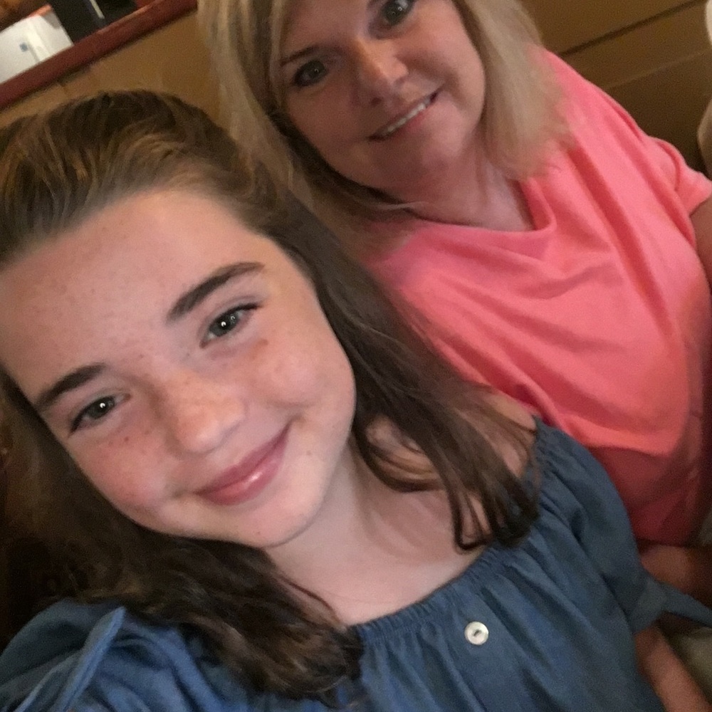 Meet your Posher, Brooke and Livie